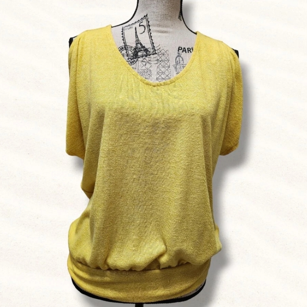 Jennifer Lopez Yellow Short Sleeve Scoop Neck Tank Top